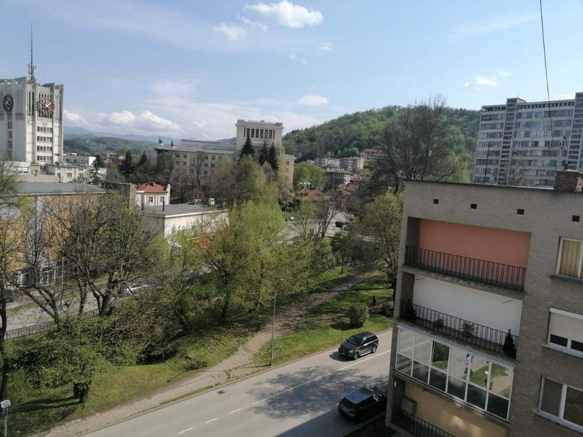 Апартамент Фея - Топ Център, Безплатно Паркомясто Gabrovo Exterior foto